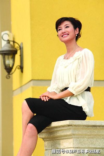 主持人徐春妮丝袜,徐春妮的时尚演绎